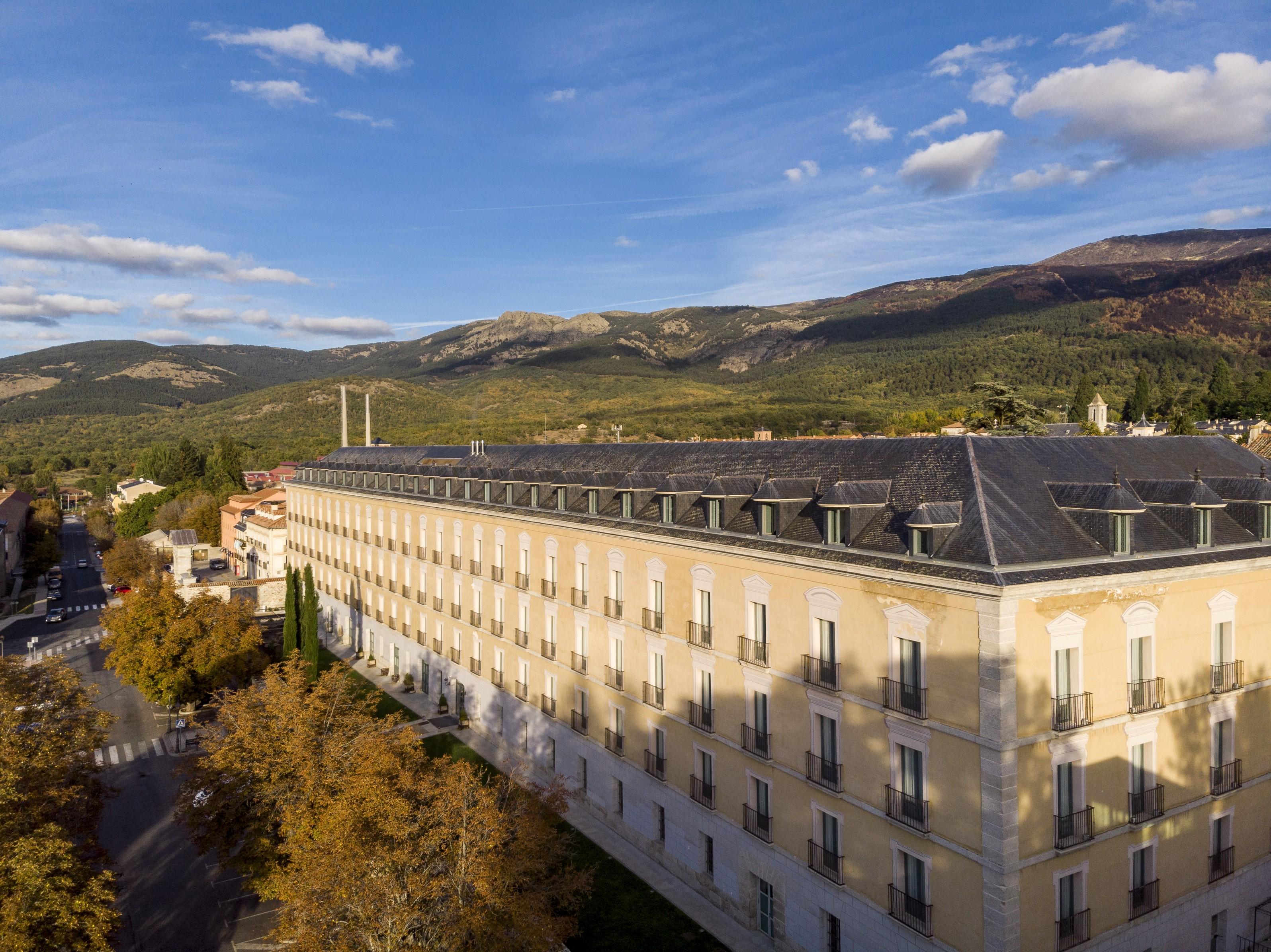 Parador De La Granja San Ildefonso Exterior photo